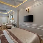Khách sạn Royal Holiday Hà Nội